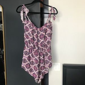 Off the shoulder ropmer